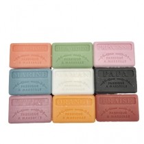Lot de 9 savons "Famille"